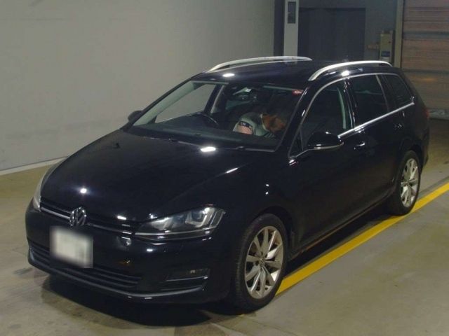 15013 Volkswagen Golf variant AUCJZ 2017 г. (TAA Yokohama)